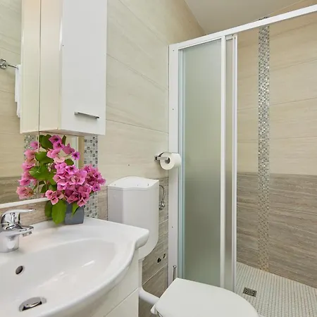 Vicko Vodnica * Zaton (Dubrovnik-Neretva)